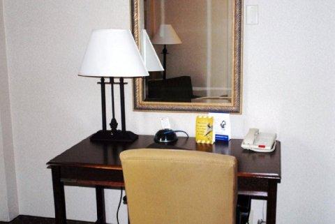 Holiday Inn Express واتربوري المظهر الخارجي الصورة