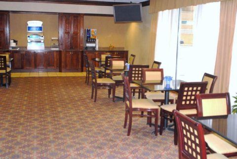 Holiday Inn Express واتربوري المظهر الخارجي الصورة
