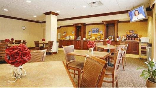 Holiday Inn Express واتربوري المطعم الصورة